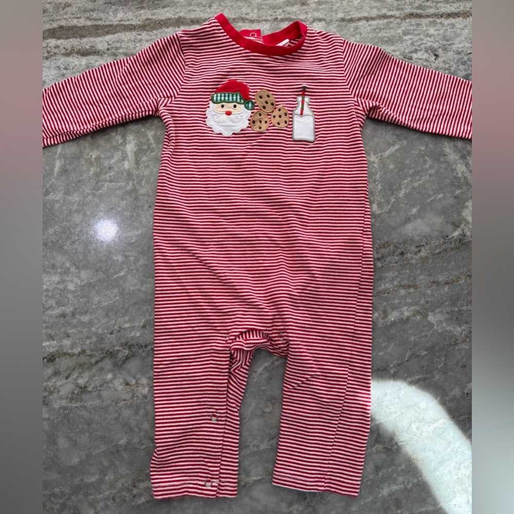 Stitchy Fish holiday outfit